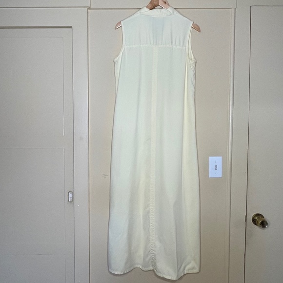 Soft Elegant  Maxi Dress - Picture 3 of 12